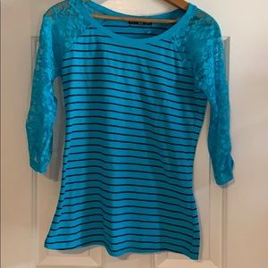 American Dream 3/4 Lace Sleeve Tee